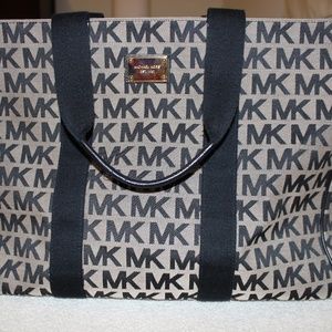 Michael Kors Extra Large Weekender Tote